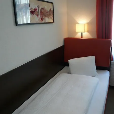 Rheinfelderhof 2*